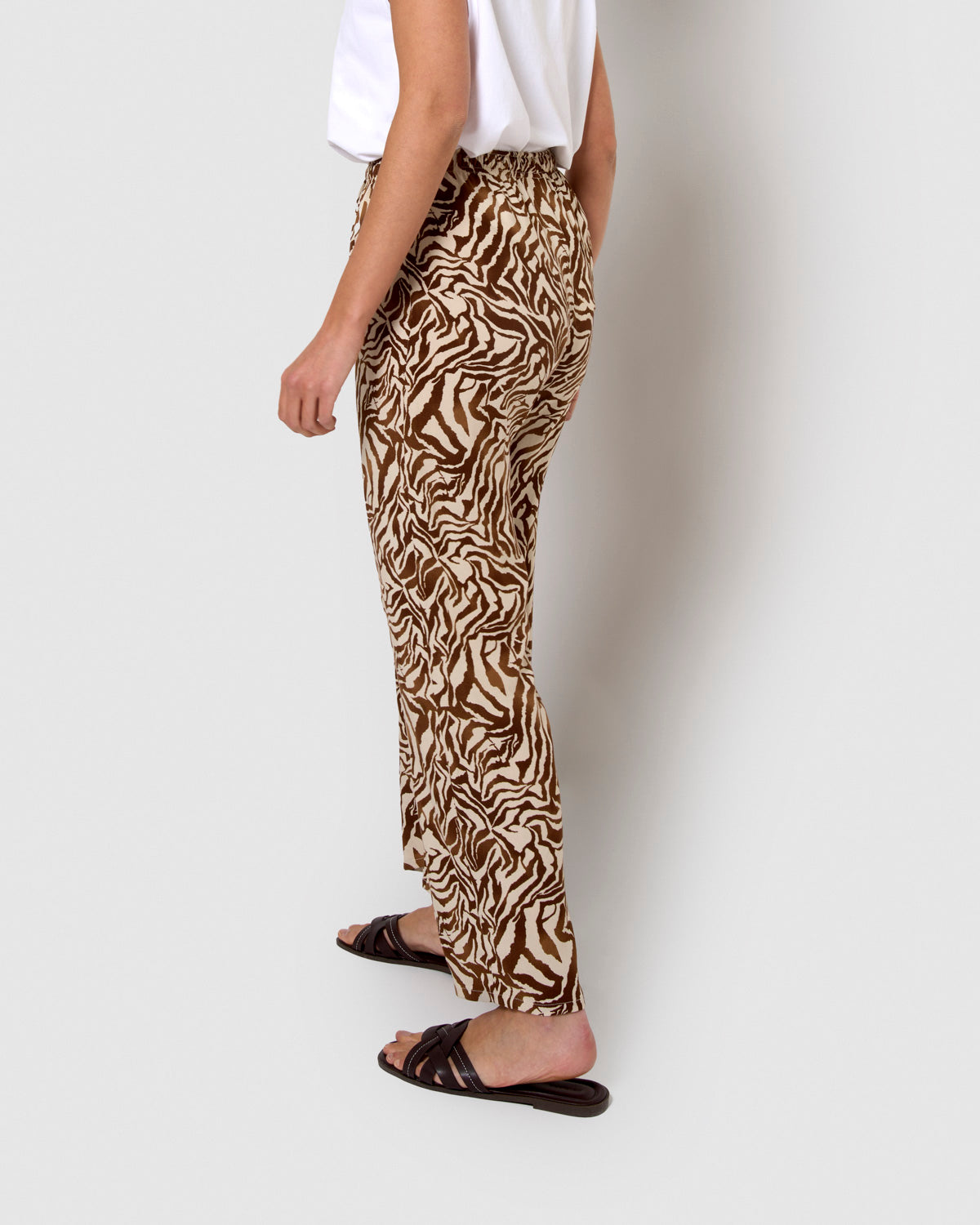 Calças de viscose marrom Marion