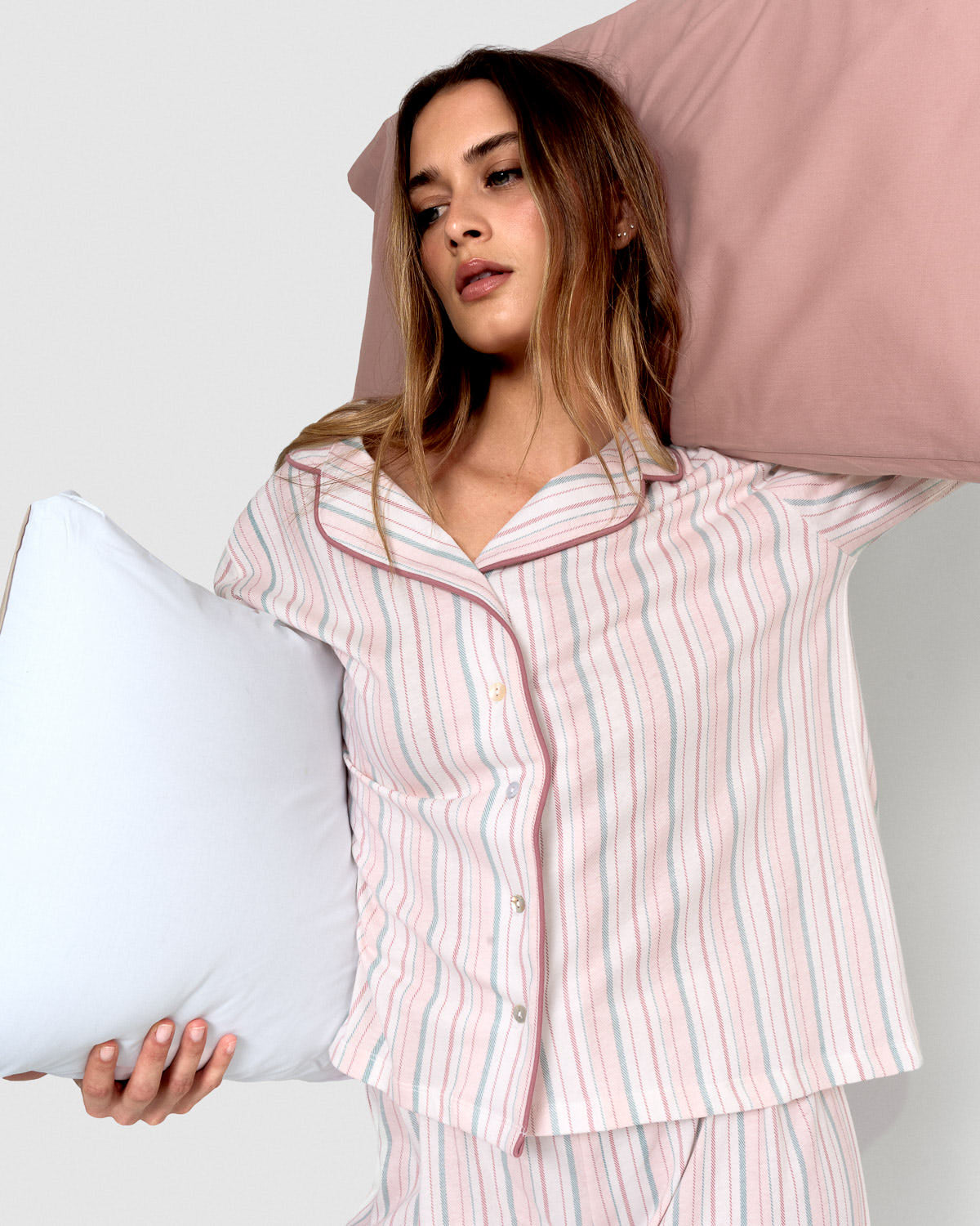 Pyjama long en coton style chemise, à rayures mauve/rose apaisantes