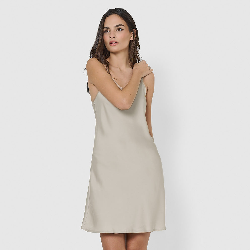 nuisette courte en satin vert Tiffany