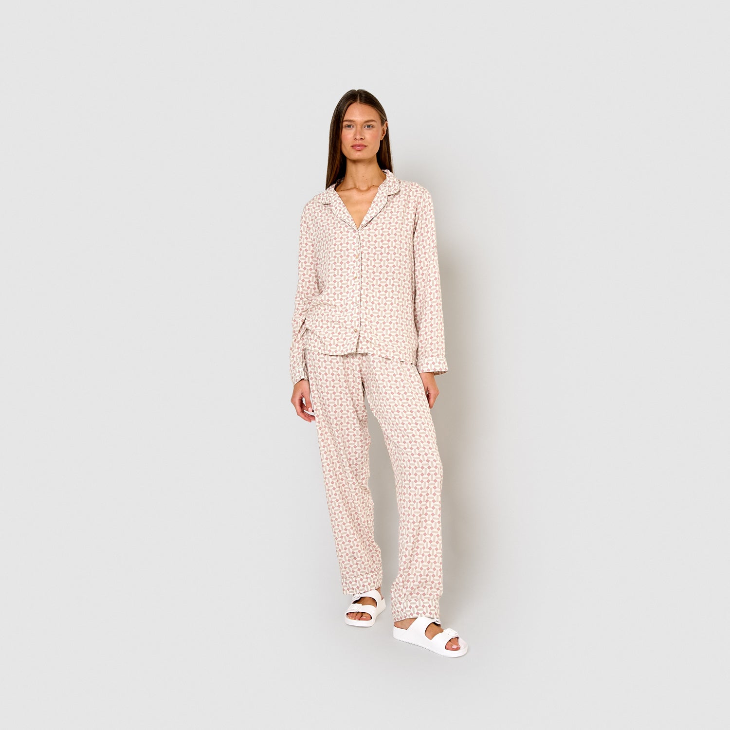 Long pink viscose shirt-style pajamas