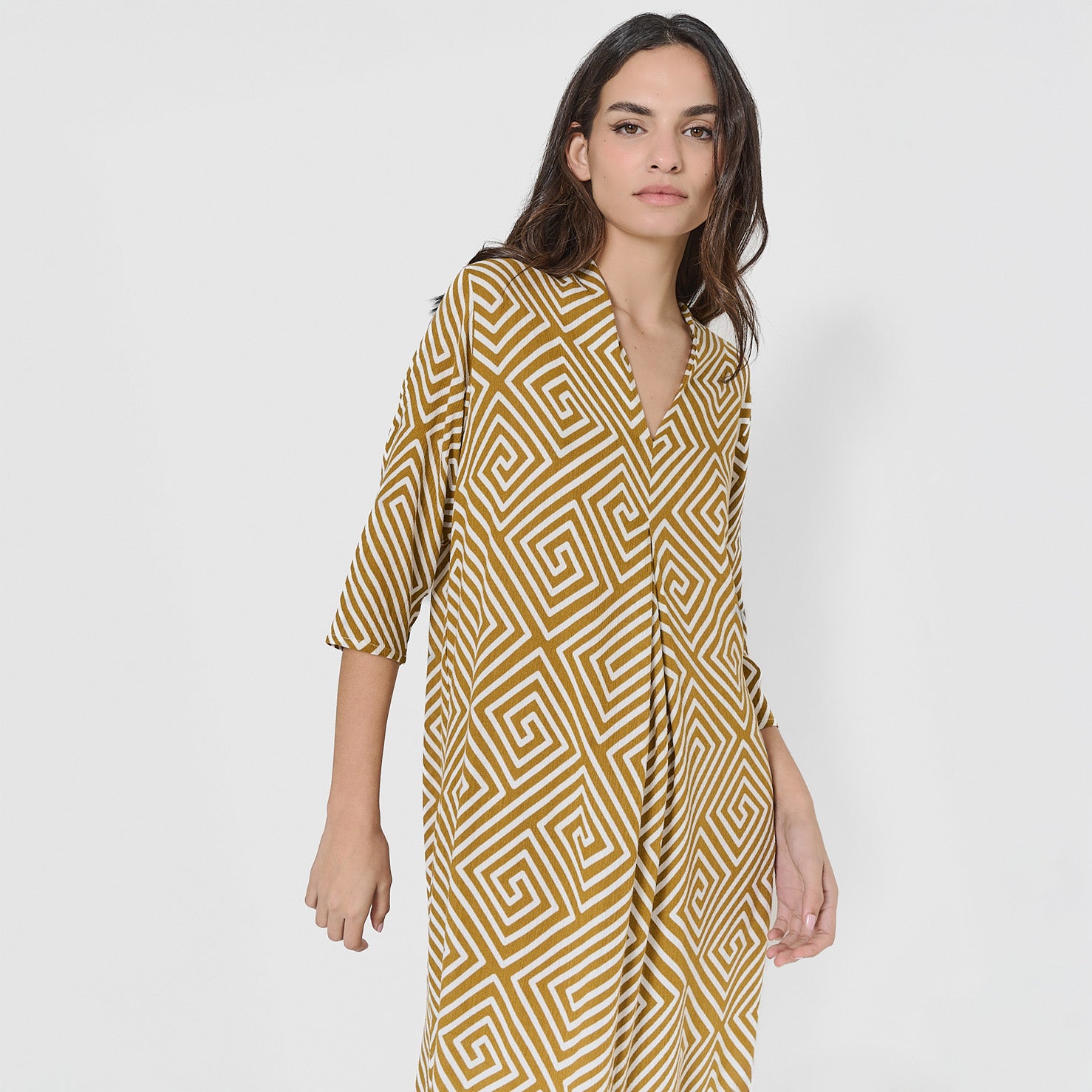 Vestido midi bambula detalles plisados sabina verde