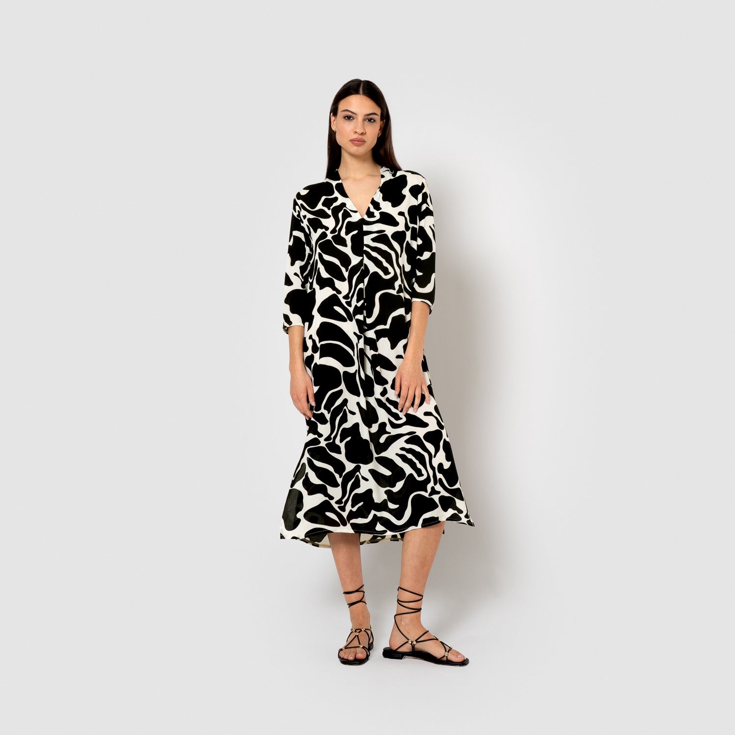 Vestido midi bambula detalles plisados tendis beige/negro