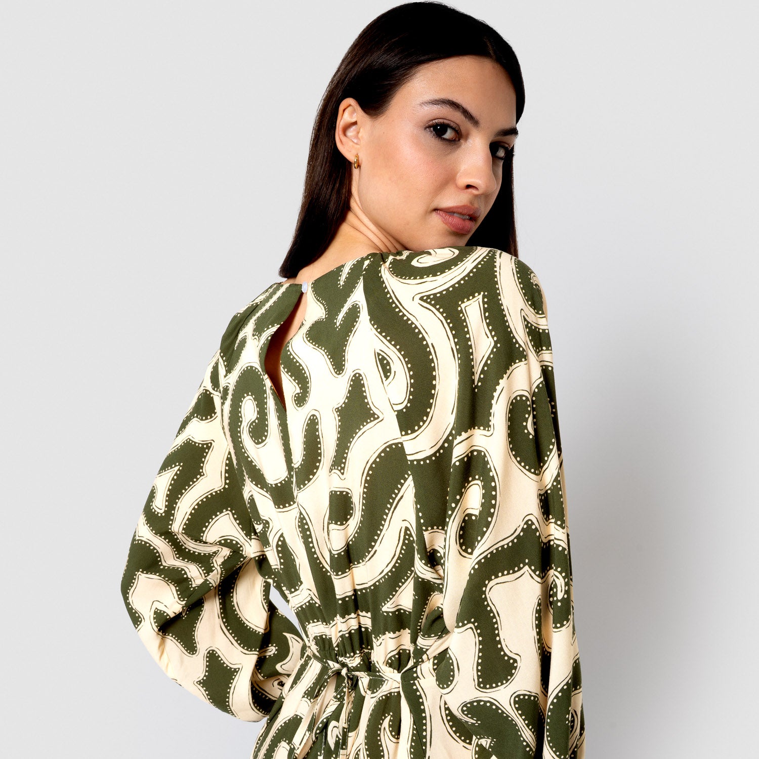 Vestido midi de viscose verde Elaya para caça