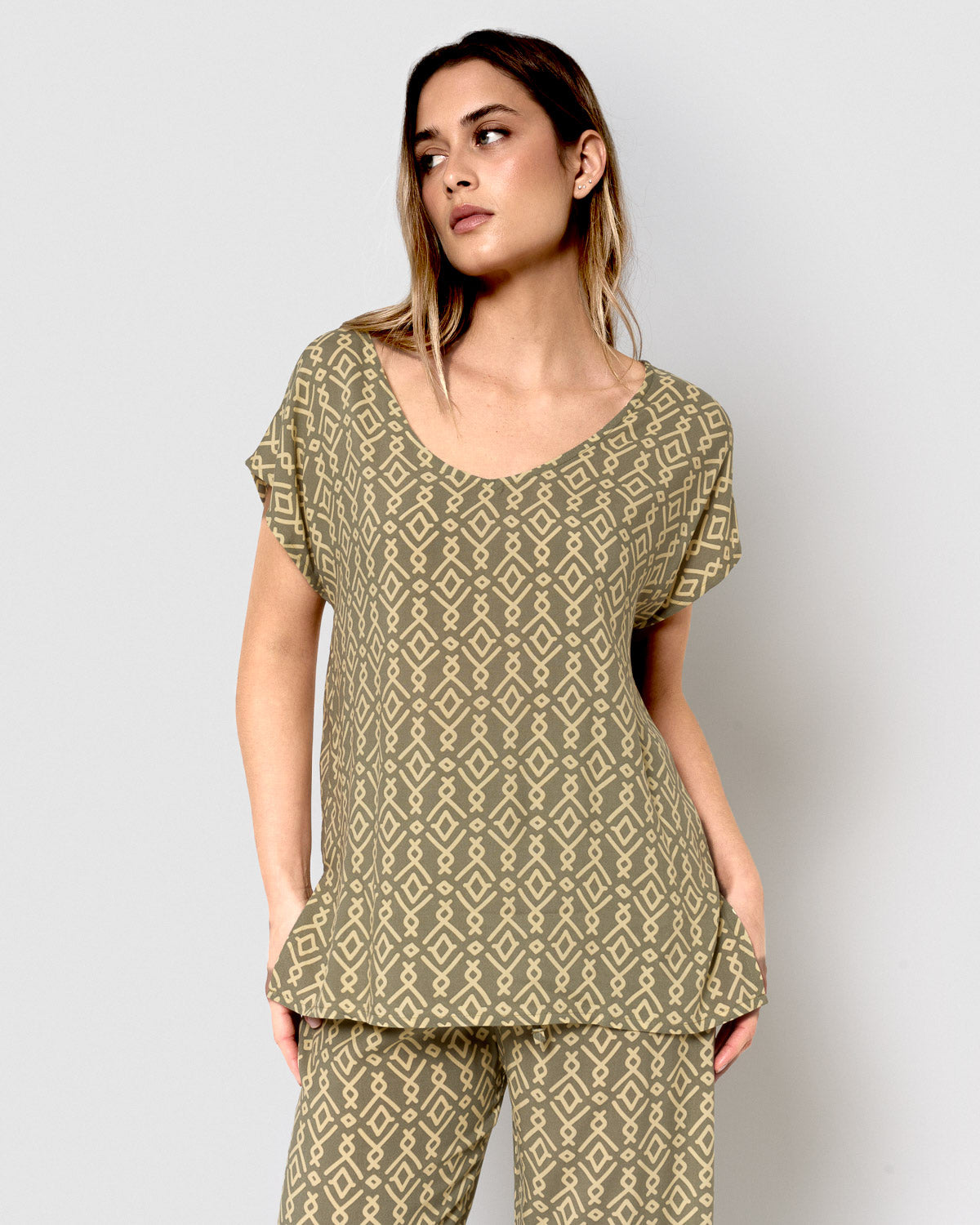 Viscose blouse, blonde green