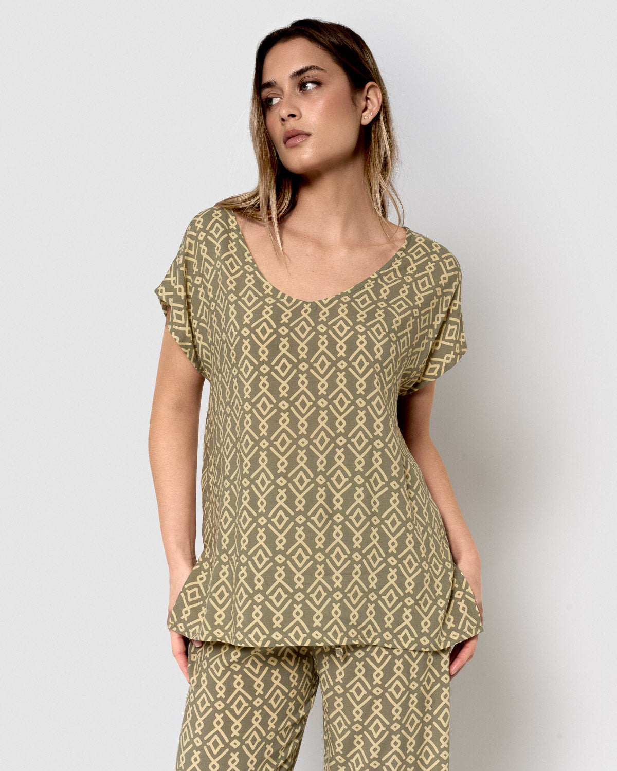 Viscose blouse, blonde green