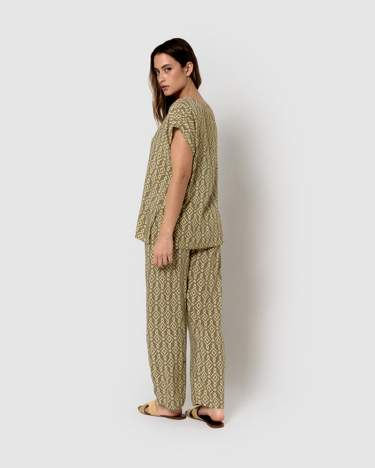 Viscose blouse, blonde green