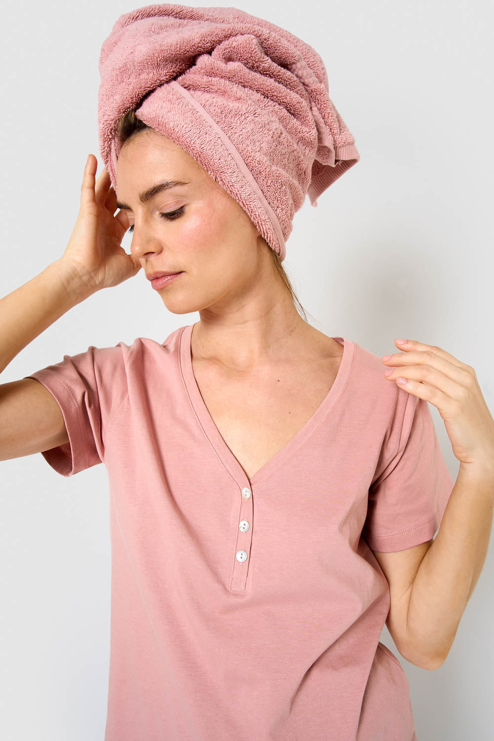 Pigiama lungo di cotone a maniche corte e scollo a V, rosa