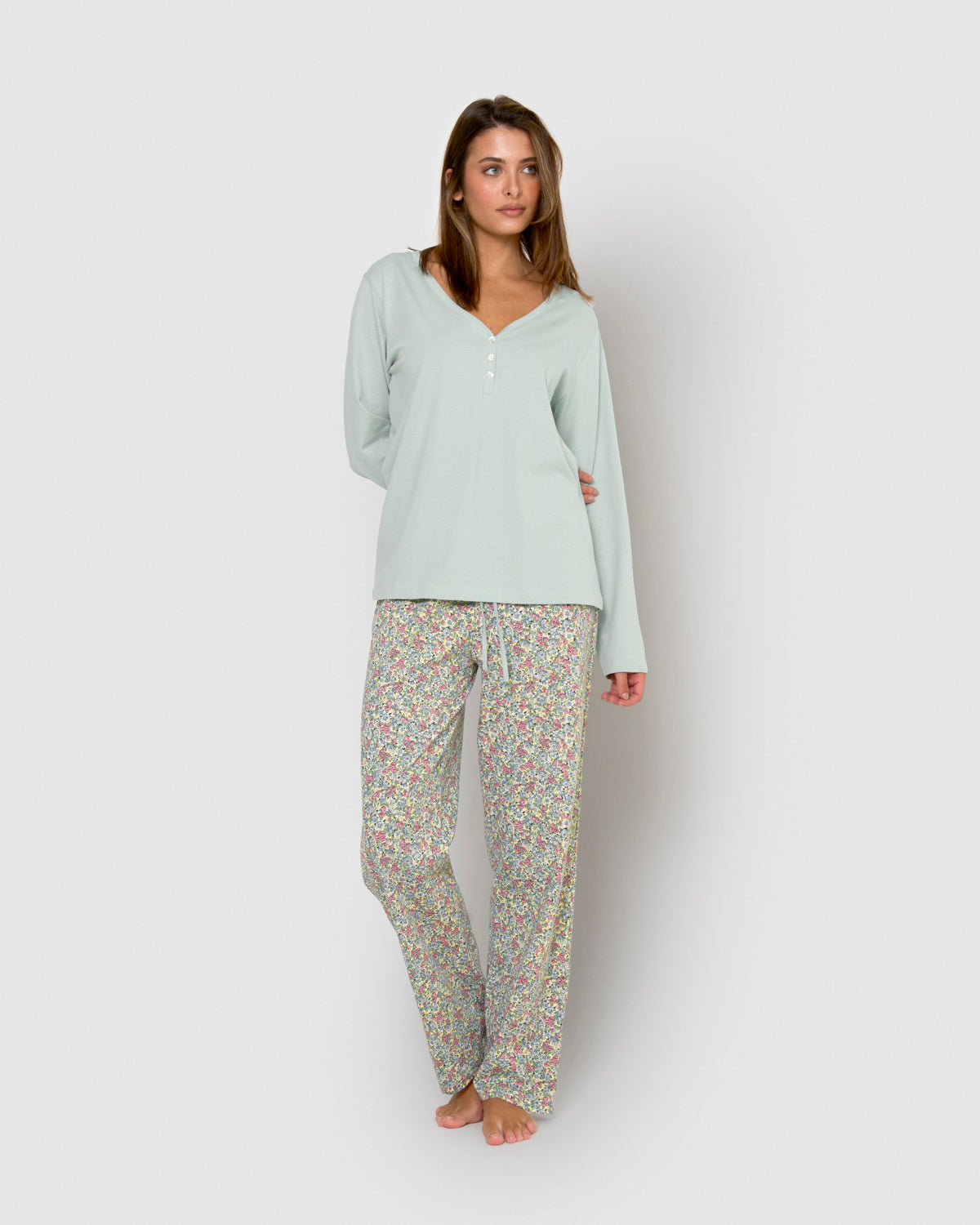 Pijama largo de algodón con escote pico belinda verde agua