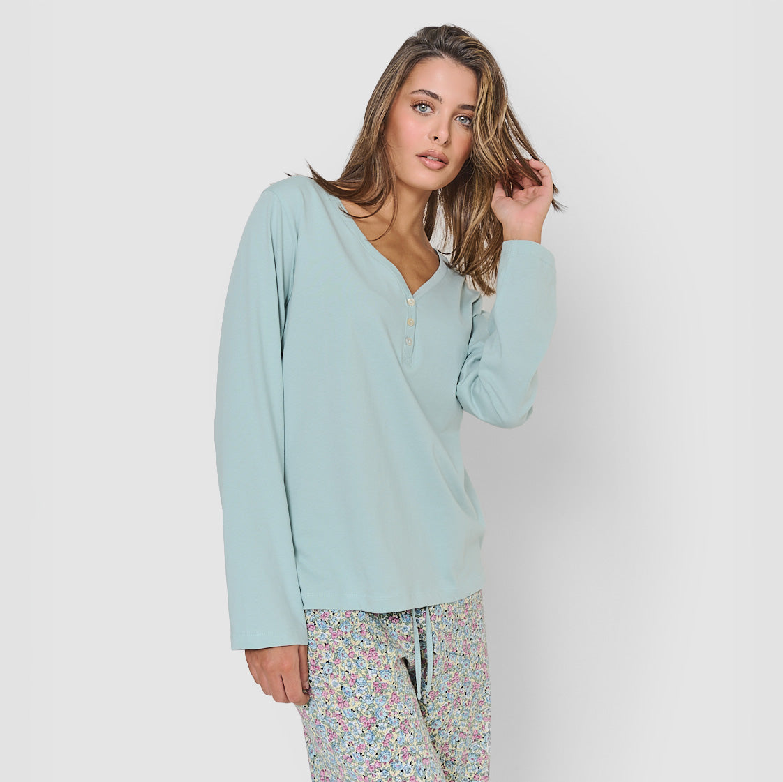 Pigiama lungo Belinda in cotone con scollo a V, verde acqua