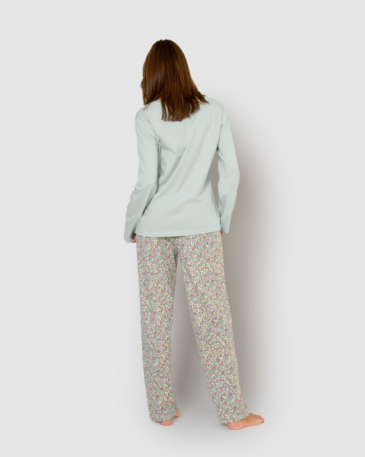 Pijama comprido de algodão com decote em V na cor verde-água