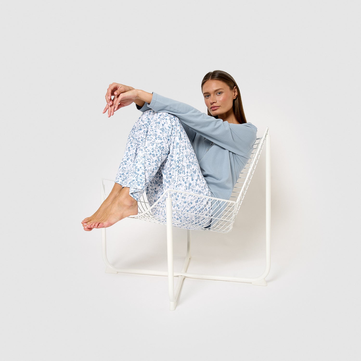 Pigiama lungo in cotone blu cayetana con scollo a v