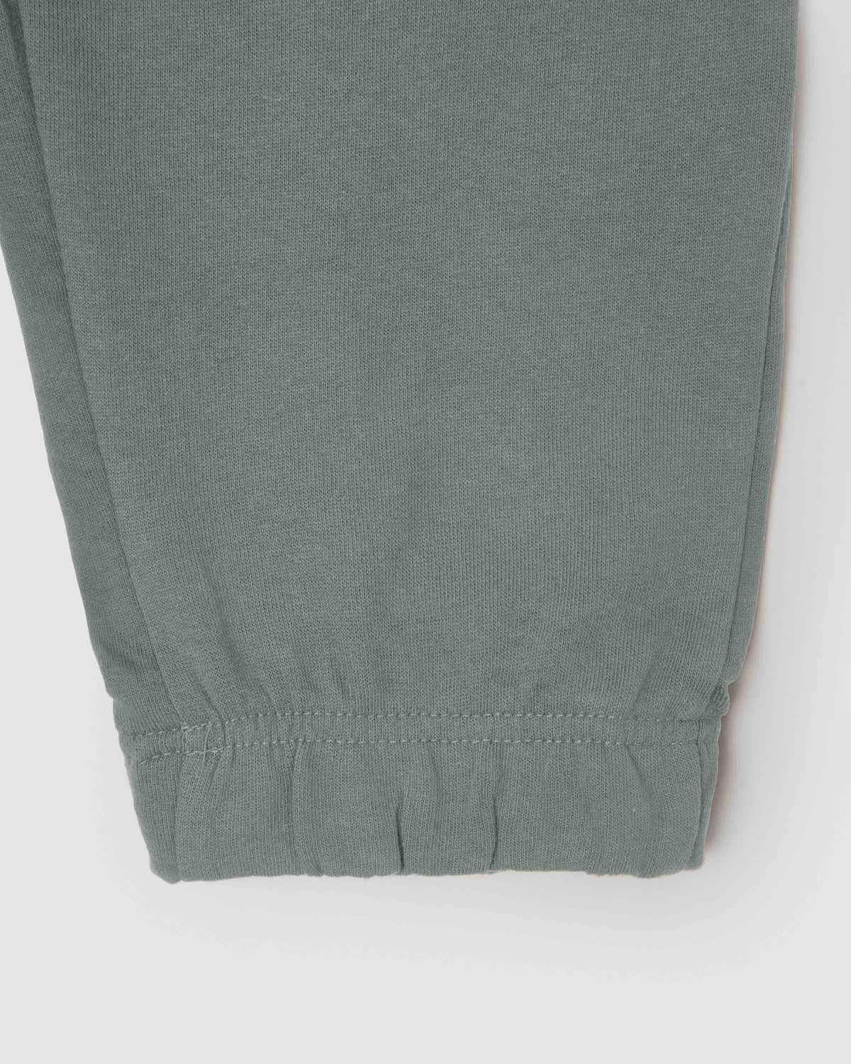 Pantalón jogger gris azulado