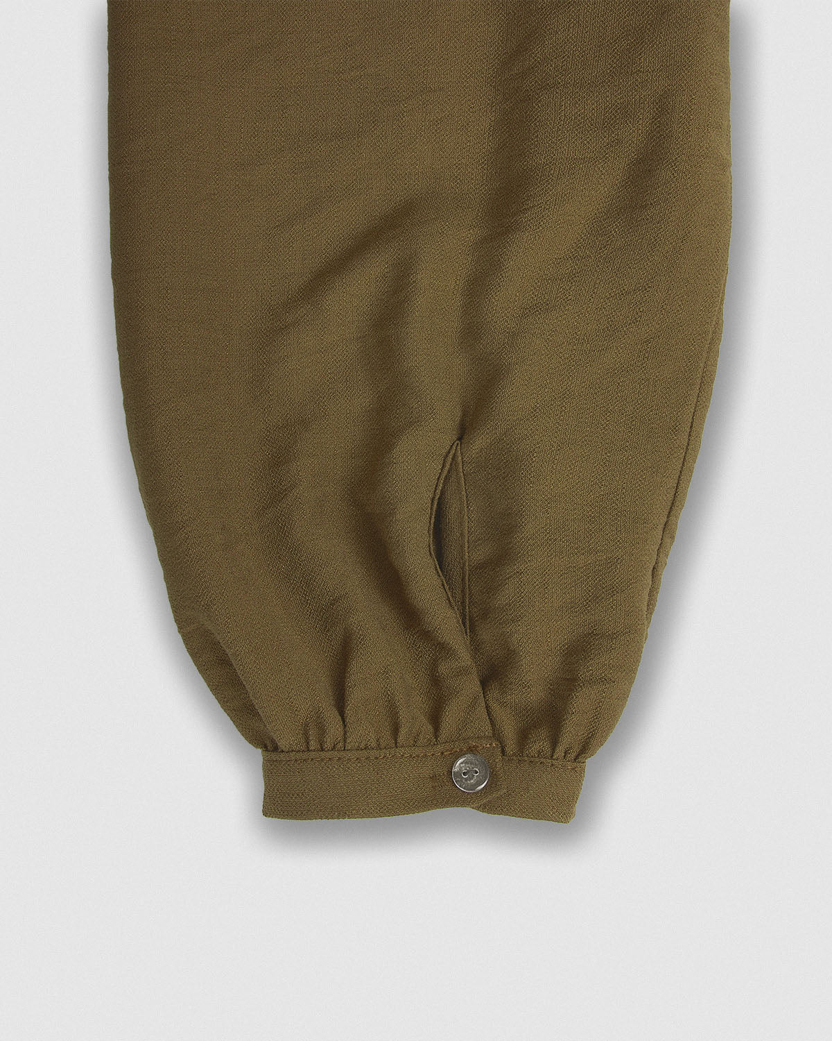 Blusa viscosa cuello pico verde
