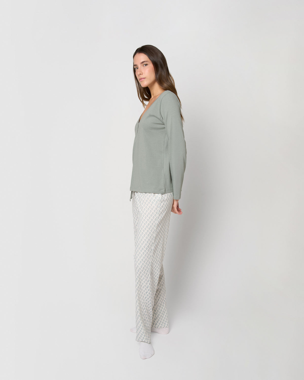 Pijama largo de algodón con escote pico nerdana verde menta