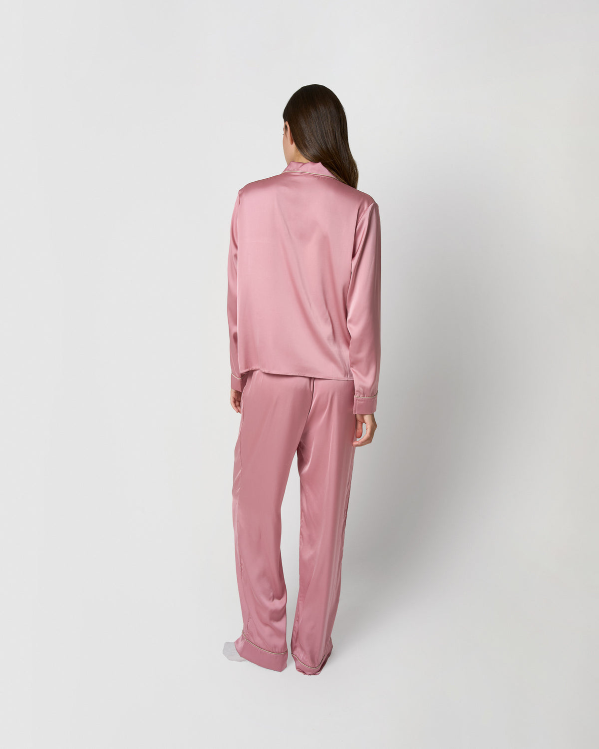 Pijama largo satén friday malva