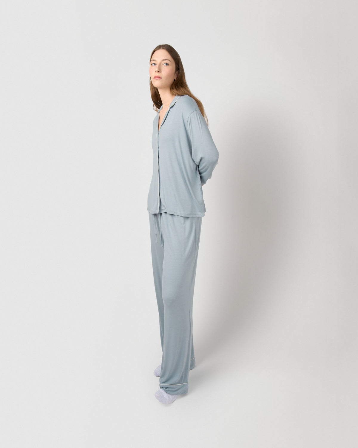 Pijama largo camisero viscosa punto azul agua