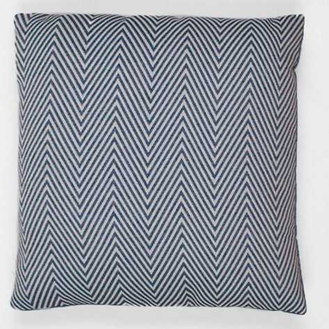 Cojín cuadrante jacquard Feli azul 45x45 - Funda + Relleno Cojín cuadrante jacquard Feli azul 45x45 - Funda + Relleno