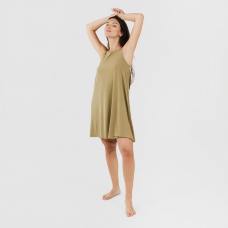 Vestido corto tirantes crepe liso