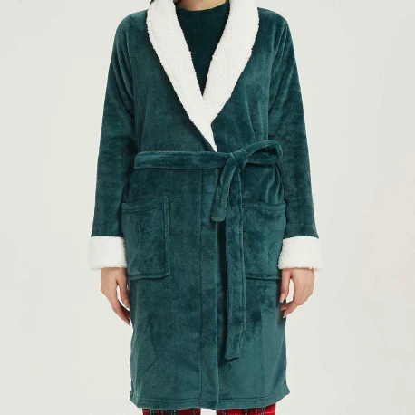 Bata terciopelo sherpa lisa