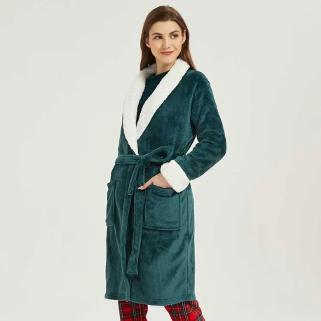 Bata terciopelo sherpa lisa