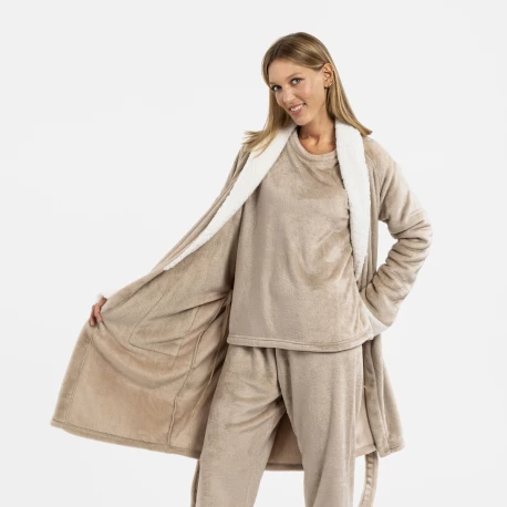 Bata terciopelo sherpa lisa