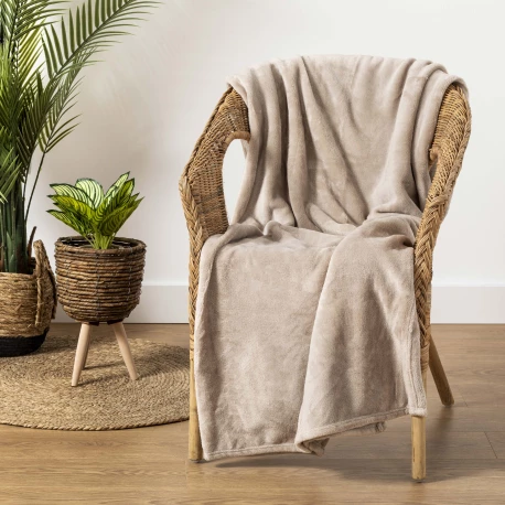 Manta terciopelo lisa