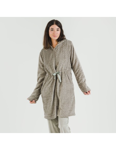 Bata terciopelo con gorro Devore lisa Bata terciopelo con gorro Devore lisa