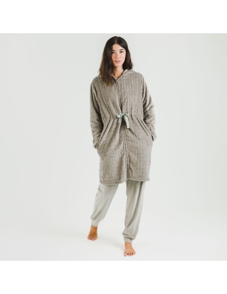 Bata terciopelo con gorro Devore lisa Bata terciopelo con gorro Devore lisa