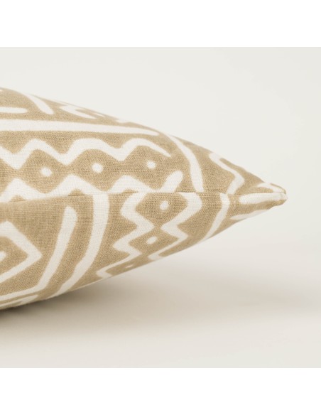 Cojín rectangular antimanchas 30x50 Vinuesa arena - funda + relleno Cojín rectangular antimanchas 30x50 Vinuesa arena - funda + relleno