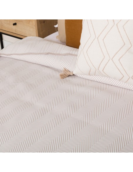 Colcha doble tela jacquard Delta topo