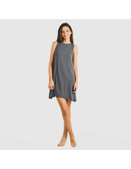 Vestido corto tirantes viscosa liso Vestido corto tirantes viscosa liso