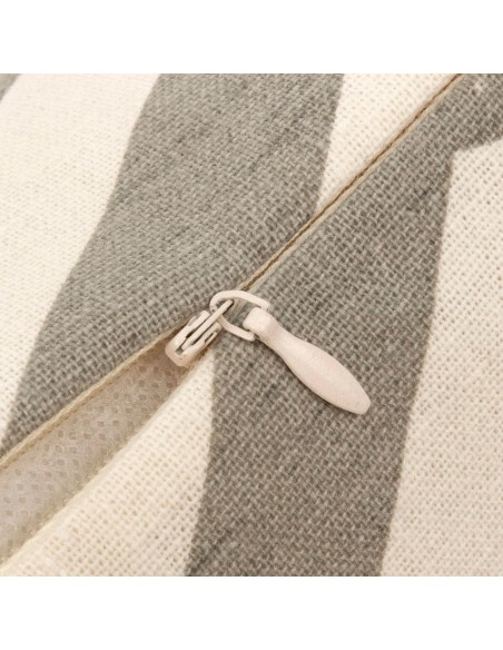 Cojín cuadrante antimanchas Nela liso 50x50 - funda + relleno Cojín cuadrante antimanchas Nela liso 50x50 - funda + relleno