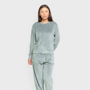 Pijama terciopelo super soft liso 2