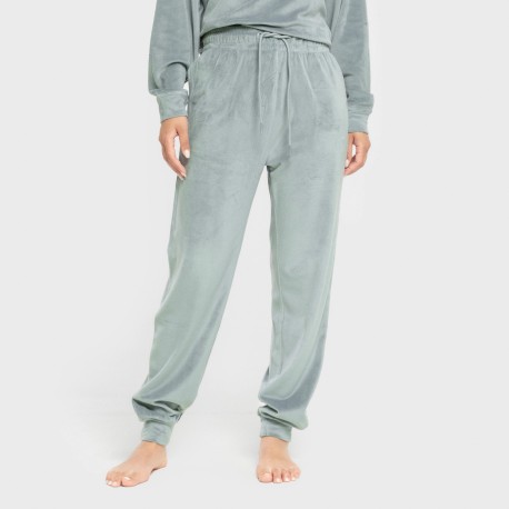 Pijama terciopelo super soft liso