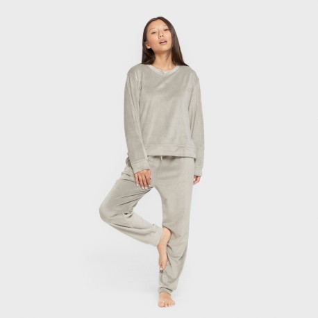Pijama terciopelo super soft liso