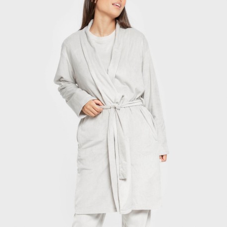 Bata terciopelo super soft lisa