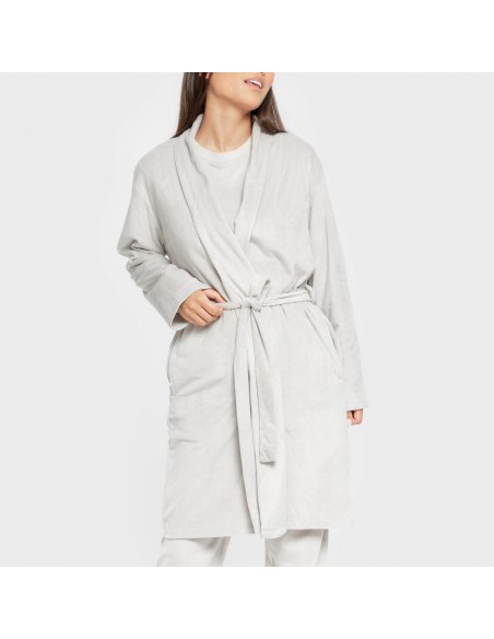 Bata terciopelo super soft lisa