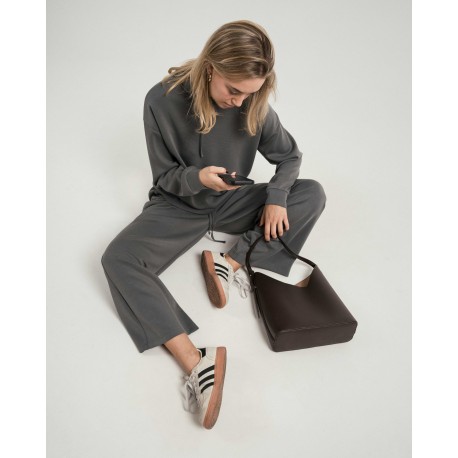 Sudadera capucha estilo modal mujer