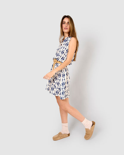 Abito corto con dettagli a pieghe, blu navy.