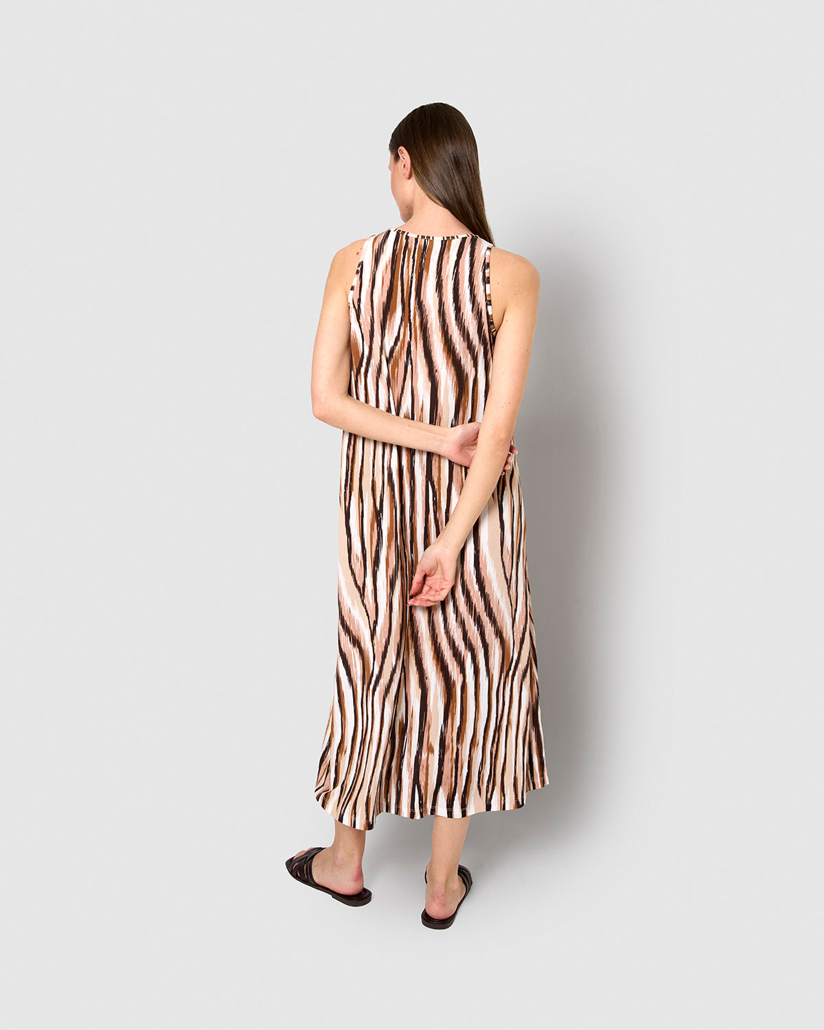 Vestido largo tirantes crepe avira marrón