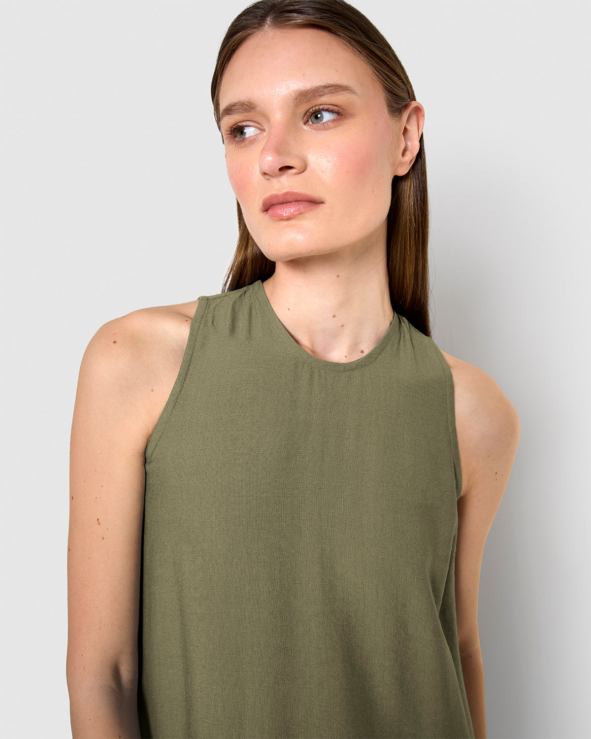 robe maxi verte fluide sans manches