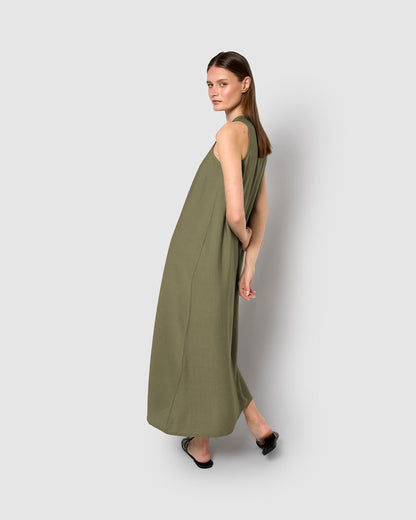 robe maxi verte fluide sans manches