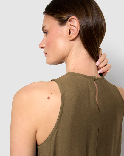Vestido largo sin mangas de corte fluido verde cacería