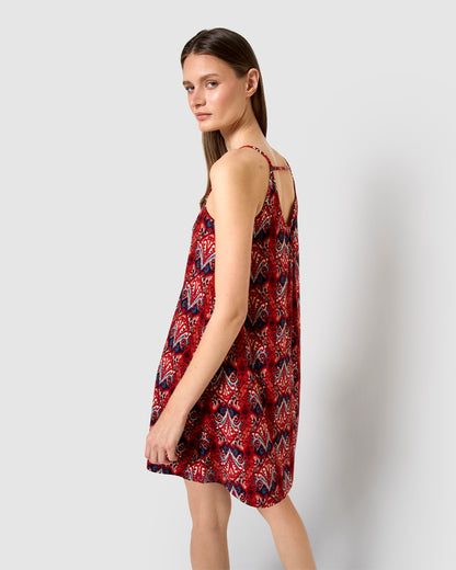 Vestido corto tirantes crepe sito burdeos