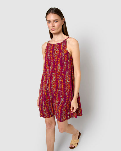 Vestido corto tirantes crepe tara burdeos