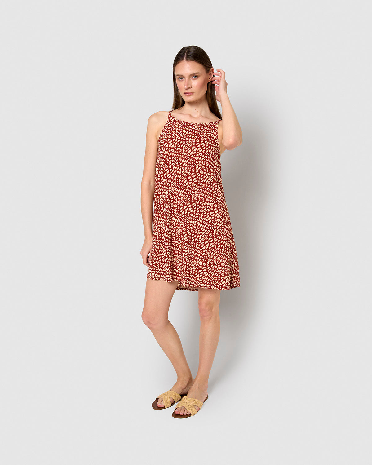 Vestido corto tirantes crepe serum teja