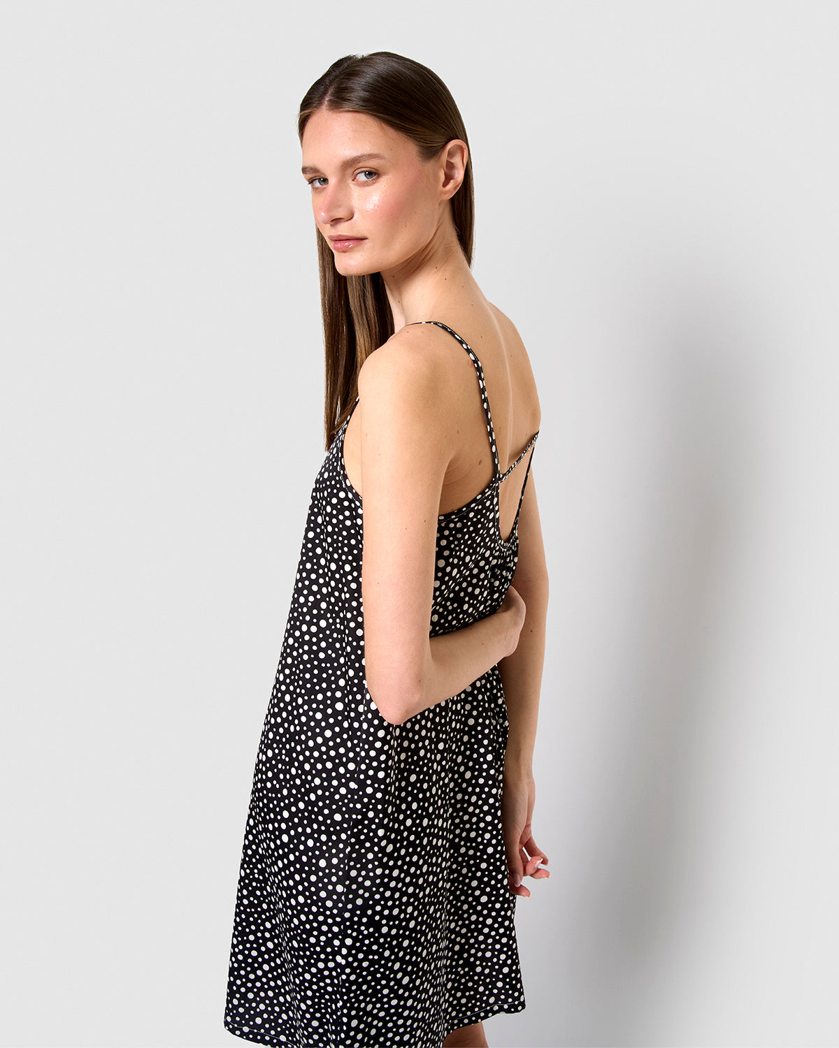 Vestido corto satén hanami negro