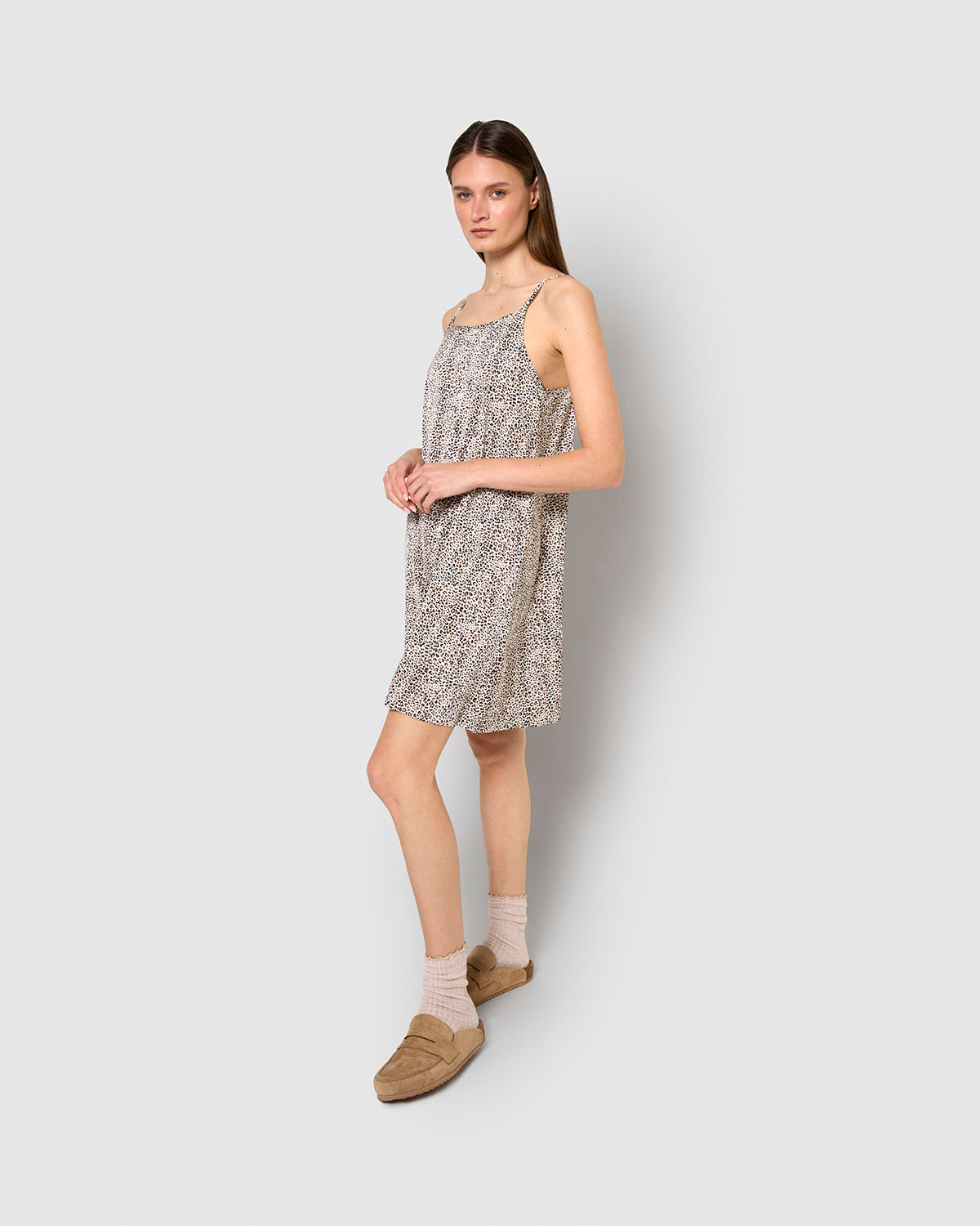 Vestido corto satén denisa marrón