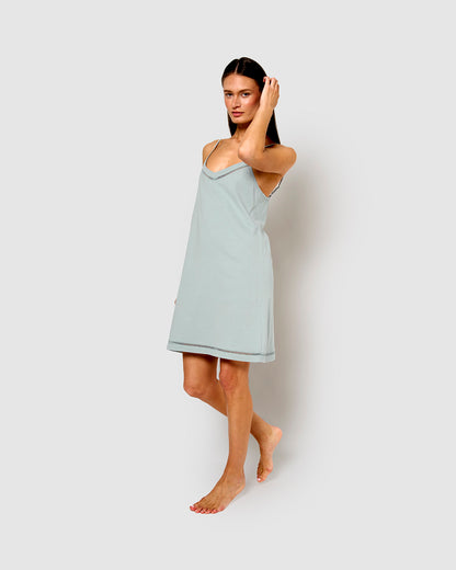 Camisón corto tirantes vainica azul agua
