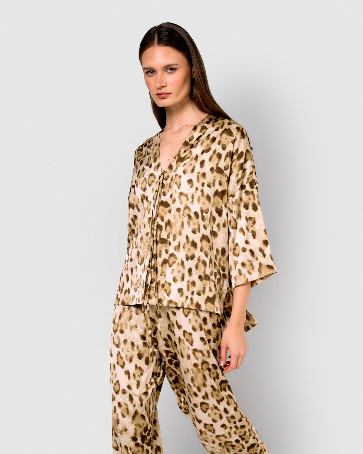 Blusa satén lazos pai marrón